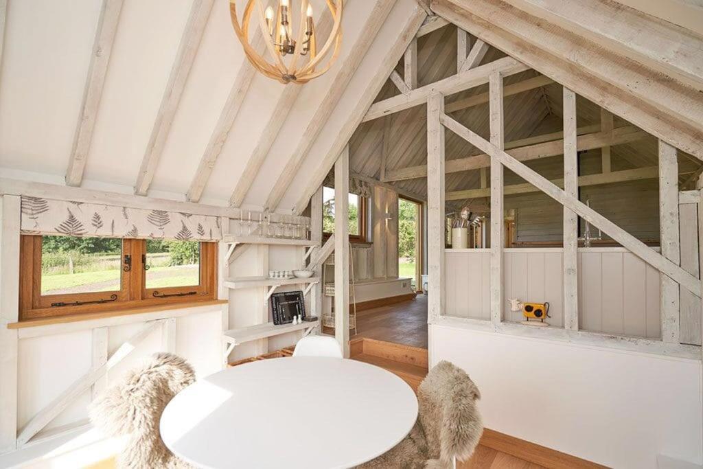 The Cowshed, Tunbridge Wells Villa Kültér fotó